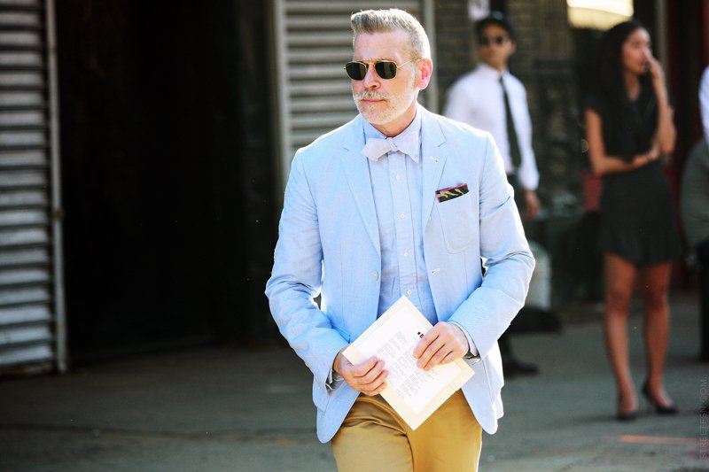 bow tie