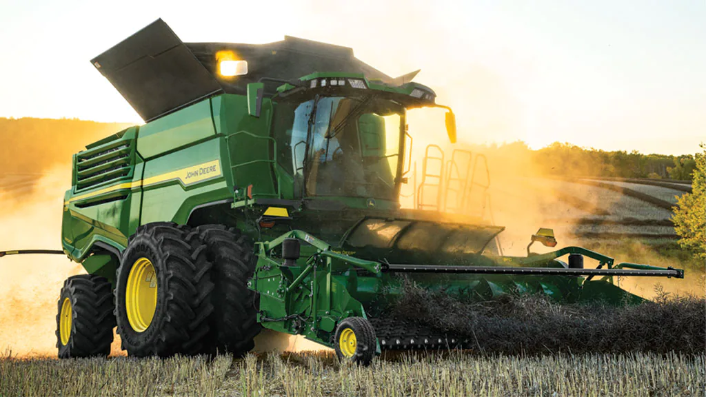 What Are The Latest Types Of John Deere Combine Harvesters?